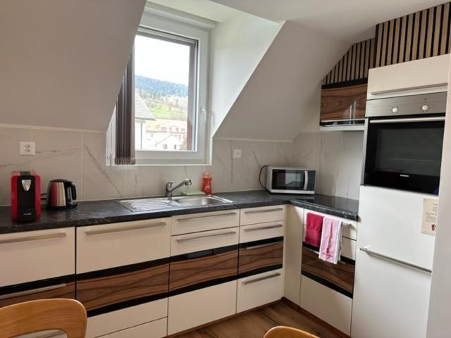 Studio Cosy Au Centre De Couvet Luaran gambar